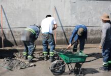 Desazolva Gobierno de Saltillo rejillas pluviales tras lluvias
