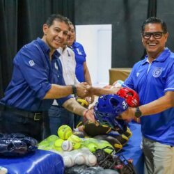 entrega rector 2