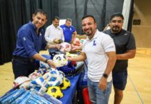 Entrega rector de la UA de C mobiliario y equipo deportivo a la Unidad Laguna