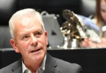 Marcelo Torres alerta por niños huérfanos en México y propone registro nacional