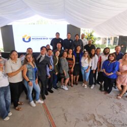 presenta directora 5