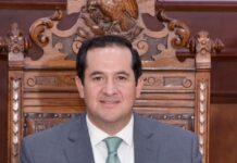 Que servicio social de estudiantes sea acreditado como experiencia laboral, promueve Guillermo Ruiz