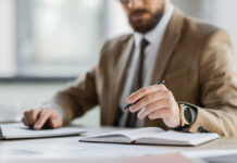 Claves para optimizar la toma de decisiones estratégicas en las organizaciones modernas