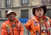 Topos Azteca llegan a Colombia para ayudar con el rescate de sobrevivientes del terremoto del 10 de agosto