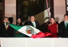 Invita Manolo a ciudadanos a vivir en Palacio el Grito de Independencia