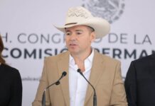 Tony Flores no regresará al Congreso