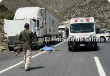Atropellan a tres personas en los chorros; una pierde la vida