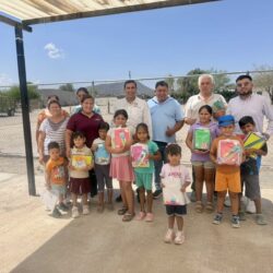 Entrega PRI más de 500 paquetes escolares en ejidos de Ramos Arizpe3