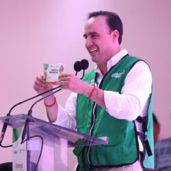 Entregan miles de becas a personas con discapacidad en todo Coahuila7