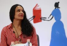 Gana Alma Delia Murillo Premio de Narrativa Colima