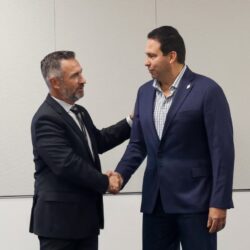Javier Díaz fortalece conexión Saltillo 1