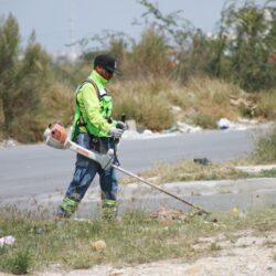 Lleva Javier Díaz limpieza y mantenimiento a más espacios públicos1