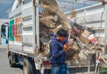 Mantienen labores de limpieza en colonias y vialidades de Ramos Arizpe
