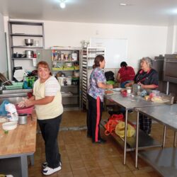 Mediante cursos de cocina y repostería, apoya ICATEC la inclusión de personas invidentes1