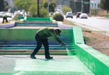 Va Javier Díaz por un Saltillo más seguro; refuerza señalización urbana