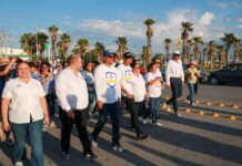 Con desfile y una gran fiesta dan la bienvenida a estudiantes de la UAdeC Unidad Laguna