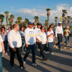 con desfile