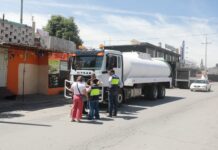 Mantiene Javier Díaz despliegue de pipas de agua en sectores afectados