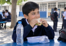 México reporta reducción en el consumo de refrescos entre la población infantil