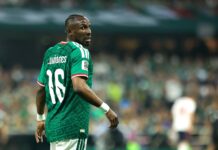 Nominan a Julián Quiñones al Balón de Oro