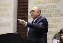 Propone Rubén Moreira garantizar información sincronizada sobre vuelos para pasajeros