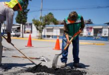 Ramos Arizpe fortalece mantenimiento vial con bacheo