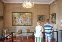 Roban 4 obras de arte del museo Renoir, en Francia