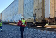 Tren arrolla a hombre en zona industrial de Ramos Arizpe; queda gravemente herido