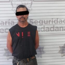 Da seguimiento Comisaría y aseguran vehículo robado; hay un detenido