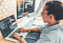 La industria del norte busca desarrolladores: dónde estudiar Ingeniería en Desarrollo de Software en línea