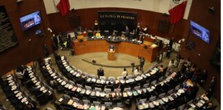 Imponen morenistas paquete con deuda
