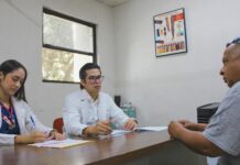 Ofrecen consulta médica general para las familias de Torreón