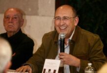 Presenta Rubén Moreira “Asuntos de fe” y “La tragedia institucional”, dos obras sobre la historia, la violencia y el presente de México