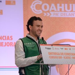 Se gradúan 822 de talleres; suman esfuerzos DIF Saltillo, MEJORA Coahuila, ICATEC y Brigada 566