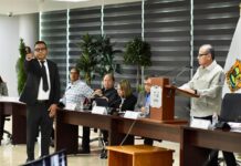 Miguel Riquelme toma protesta al contralor municipal