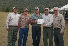 Otorga PROFAUNA reconocimiento al cetrero Luis Carlos Sánchez por su labor de protección a las aves
