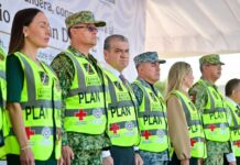 Riquelme reconoce la vocación de servicio, solidaridad y entrega de las Fuerzas Armadas en situaciones de adversidad